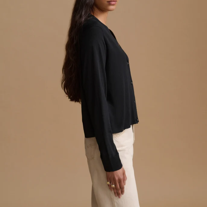Suéter cardigan de botones ligero